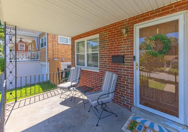 Homes for sale in Cincinnati, OH | 5283 Highview Dr, Cincinnati, OH 45238 | MLS# 1884906