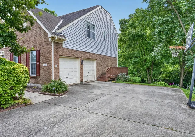 3rd image of 4633 Cedar Village Dr, Mason, OH 45040 | MLS# 1884885