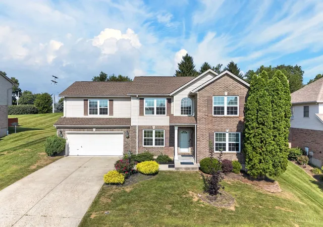 Homes for sale in Forest Park, OH | 11909 Winston Cir, Forest Park, OH 45240 | MLS# 1884119