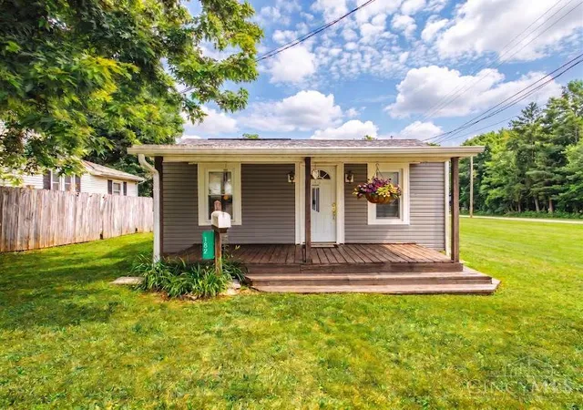 Homes for sale in Camden, OH | 152 N 2nd St, Camden, OH 45311 | MLS# 1884964