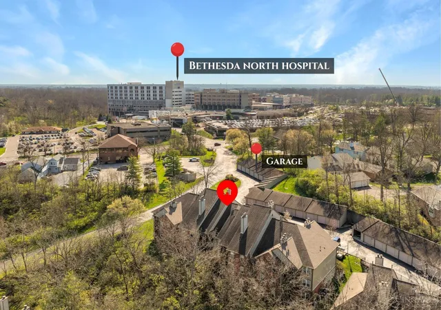 Homes for sale in Montgomery, OH | 10555 Montgomery Rd #5, Montgomery, OH 45242 | MLS# 1884882
