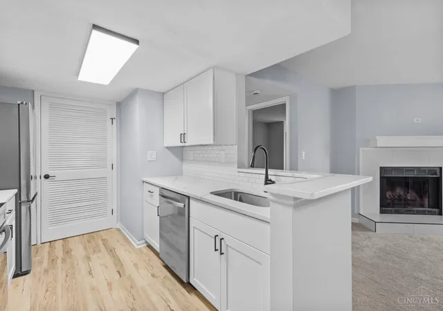 Homes for sale in Montgomery, OH | 10555 Montgomery Rd #5, Montgomery, OH 45242 | MLS# 1884882