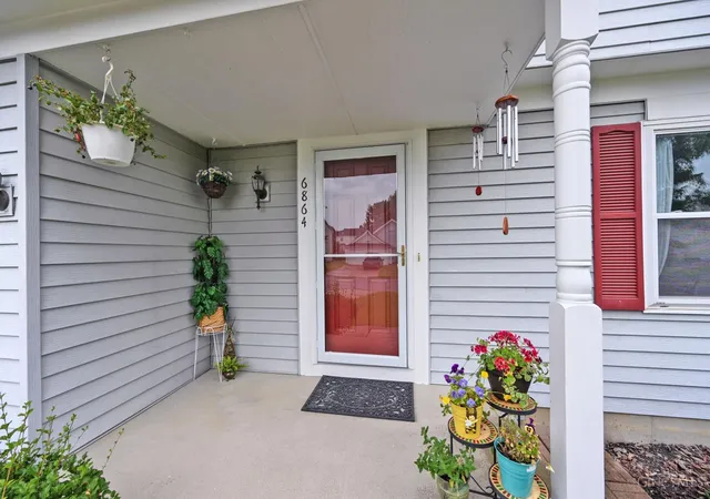 Homes for sale in Deerfield Twp., OH | 6864 Autumn Mist Ct, Deerfield Twp., OH 45040 | MLS# 1884912