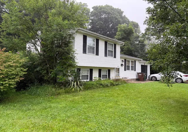 Photo 2 of Single family home for sale at 9439 Loralinda Dr, Cincinnati, OH 45251 | MLS# 1884958 | Listing updated on 2026-08-14