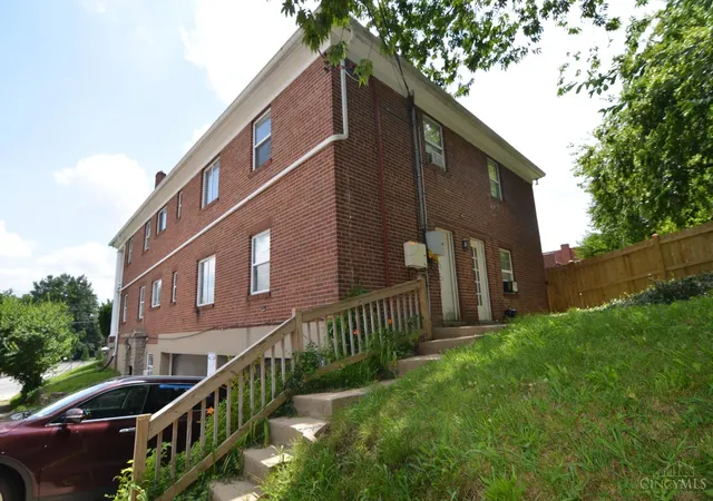 Homes for sale in Cincinnati, OH | 6655 Montgomery Rd, Cincinnati, OH 45213 | MLS# 1884928