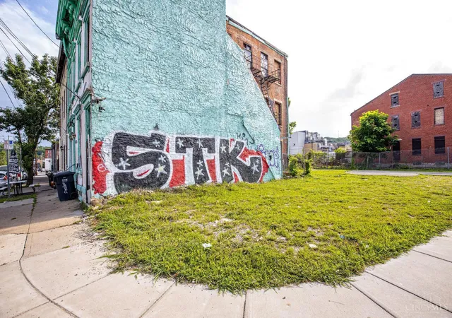 16th image of 1602 John St, Cincinnati, OH 45214 | MLS# 1884129