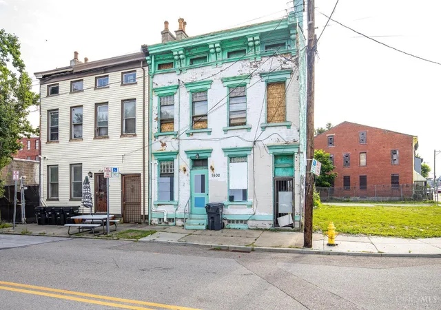 Homes for sale in Cincinnati, OH | 1602 John St, Cincinnati, OH 45214 | MLS# 1884129
