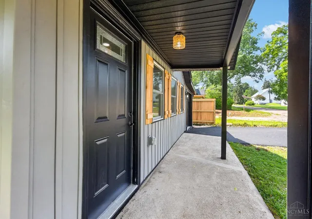 Homes for sale in Sycamore Twp, OH | 8812 Pine Rd, Sycamore Twp, OH 45242 | MLS# 1884979