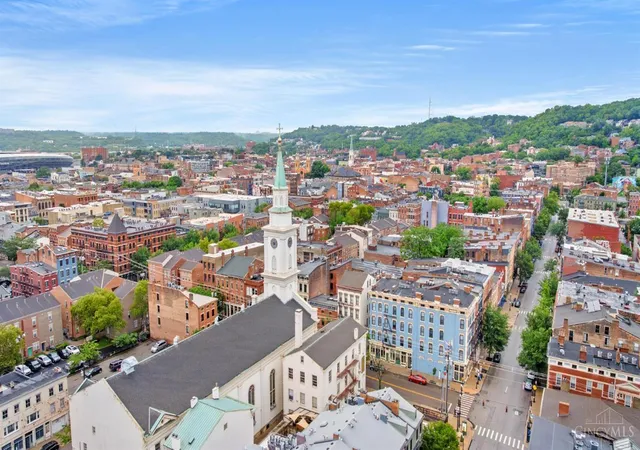 2nd image of 1202 Main St, Cincinnati, OH 45202