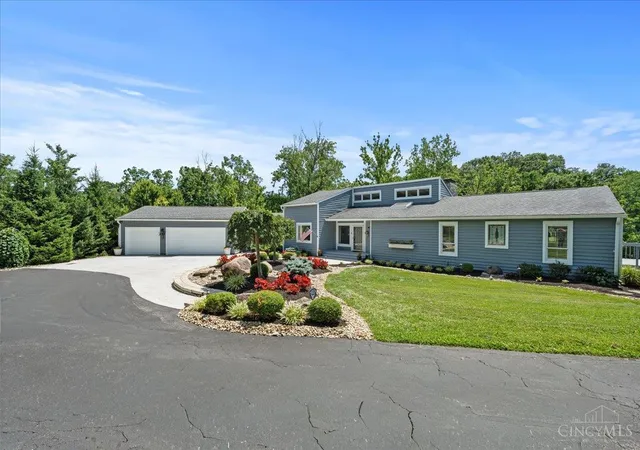 Homes for sale in Deerfield Twp., OH | 2558 Western Row Rd, Deerfield Twp., OH 45039 | MLS# 1884790