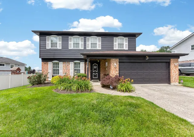 Homes for sale in Monroe, OH | 865 Old Orchard Ln, Monroe, OH 45050 | MLS# 1885149