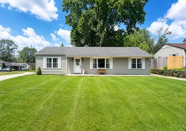 Homes for sale in Springfield Twp., OH | 9681 Northfield Ln, Springfield Twp., OH 45231 | MLS# 1885180