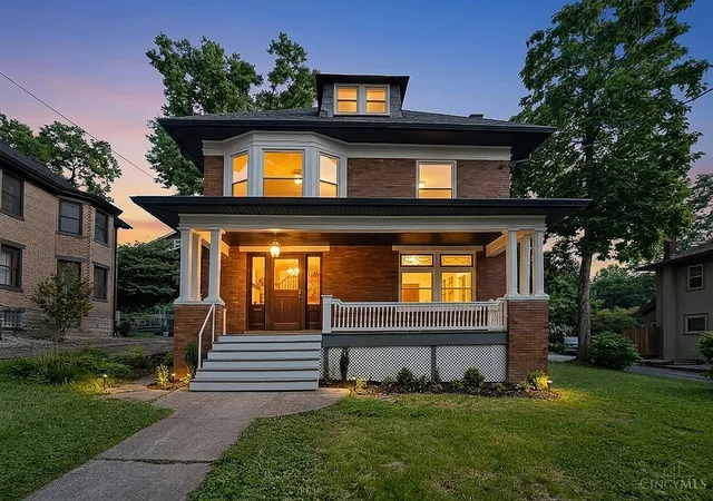Homes for sale in Cincinnati, OH | 1028 Valley Ln, Cincinnati, OH 45229 | MLS# 1885005