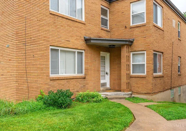 2nd image of 2370 Losantiville Ave, Cincinnati, OH 45237 | MLS# 1885206