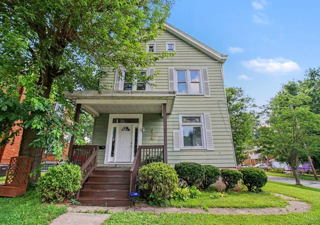 Homes for sale in Cincinnati, OH | 934 Sunset Ave, Cincinnati, OH 45205 | MLS# 1885230