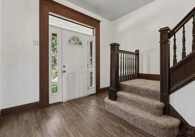 Homes for sale in Cincinnati, OH | 934 Sunset Ave, Cincinnati, OH 45205 | MLS# 1885230