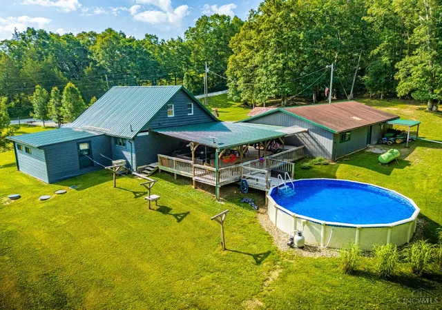 Homes for sale in Seaman, OH | 2180 Fairview Rd, Seaman, OH 45679 | MLS# 1885195