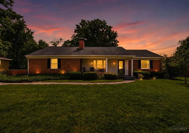 Photo 1 of Sale Pending at 10250 Kerrianna Dr, Montgomery, OH 45242 | MLS# 1885247 | Listing updated on 2026-08-24