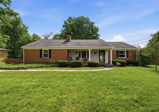 Photo 2 of Sale Pending at 10250 Kerrianna Dr, Montgomery, OH 45242 | MLS# 1885247 | Listing updated on 2026-08-24