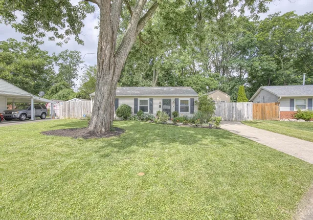 Homes for sale in Mason, OH | 947 Stratford Pl, Mason, OH 45040 | MLS# 1885178