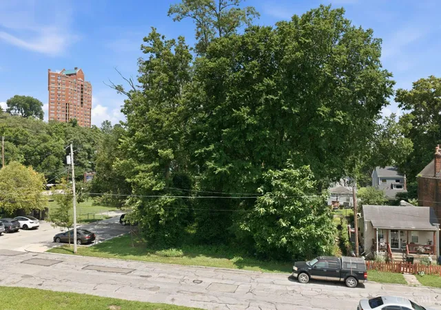 3rd image of 260 Wenner St, Cincinnati, OH 45226 | MLS# 1885266