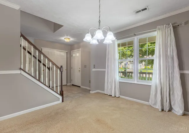 Homes for sale in Springboro, OH | 11 S Glen Oaks Dr, Springboro, OH 45066 | MLS# 1885118