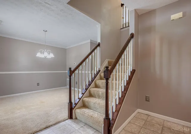 Homes for sale in Springboro, OH | 11 S Glen Oaks Dr, Springboro, OH 45066 | MLS# 1885118