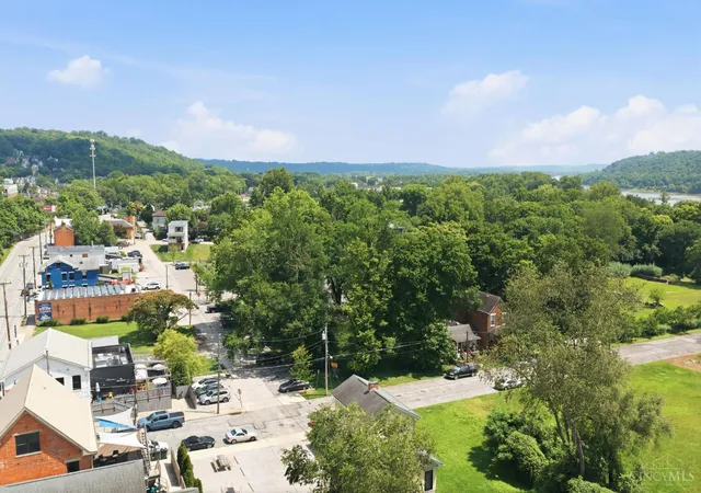 4th image of 254 Wenner St, Cincinnati, OH 45226 | MLS# 1885270