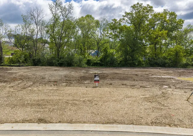 5th image of 421 Trailside Woods Ct, Miami Twp, OH 45140 | MLS# 1885075