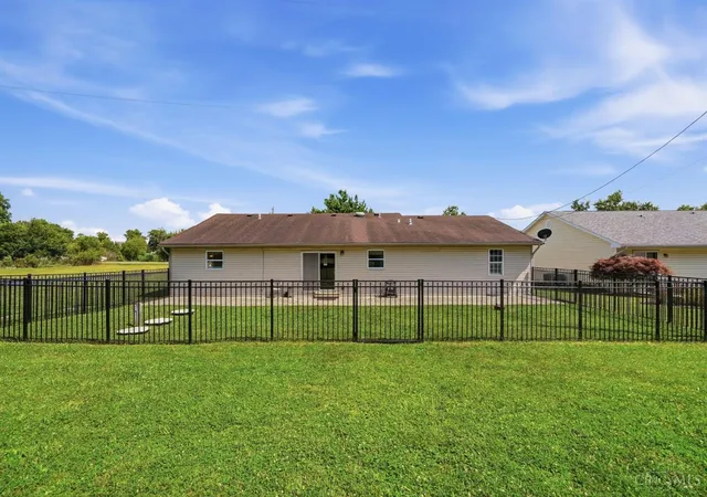 Homes for sale in Turtle Creek Twp, OH | 1911 N Us Route 42, Turtle Creek Twp, OH 45036 | MLS# 1885181