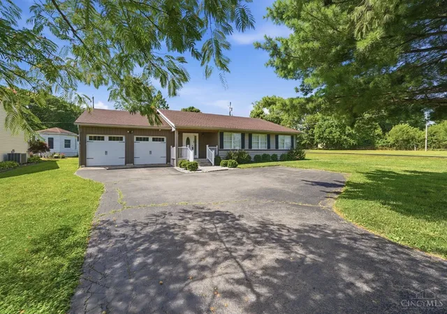 Homes for sale in Turtle Creek Twp, OH | 1911 N Us Route 42, Turtle Creek Twp, OH 45036 | MLS# 1885181