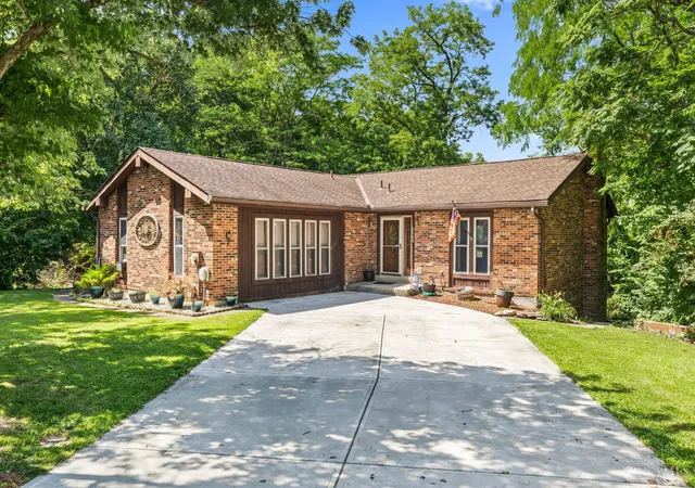 Photo 1 of Sale Pending at 6553 Gretel Ct, Liberty Twp, OH 45044 | MLS# 1885295 | Listing updated on 2026-08-15