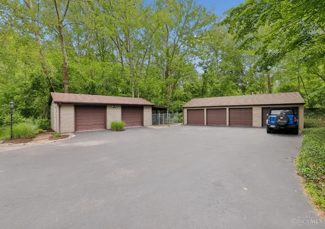 Photo 2 of Sale Pending at 1221 Ten Mile Rd, New Richmond, OH 45157 | MLS# 1885161 | Listing updated on 2026-09-08