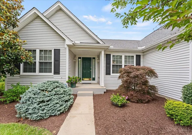 Homes for sale in Deerfield Twp., OH | 8185 Summer View Dr, Deerfield Twp., OH 45040 | MLS# 1884558