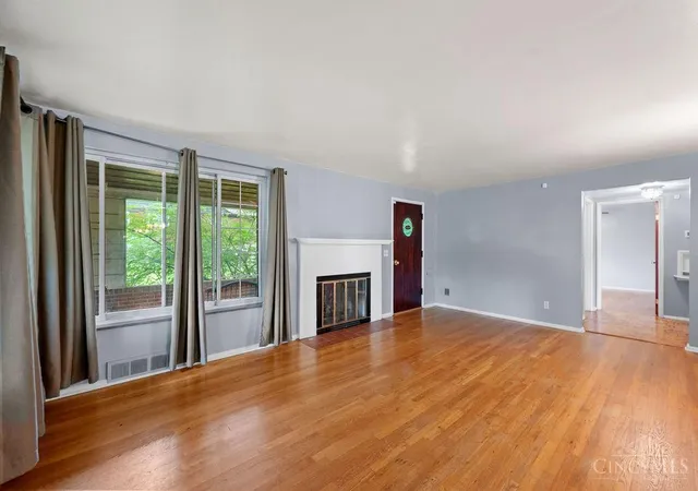 Homes for sale in Cincinnati, OH | 3044 Coral Park Dr, Cincinnati, OH 45211 | MLS# 1885061