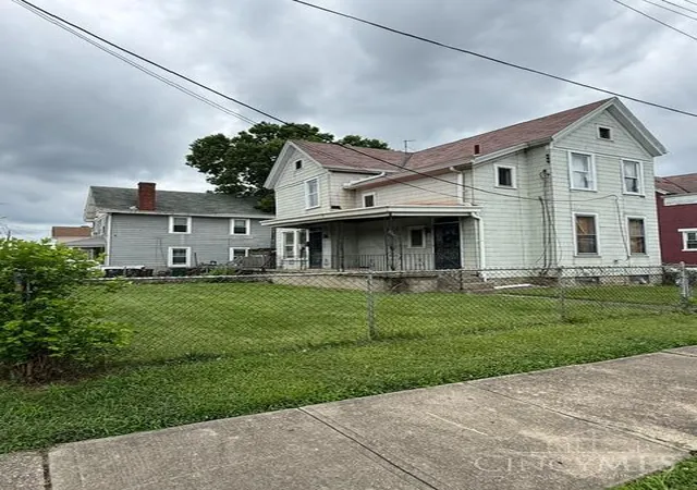 Photo 4 of Single family home for sale at 1626 Brewster Ave, Cincinnati, OH 45207 | MLS# 1885351 | Listing updated on 2026-10-27