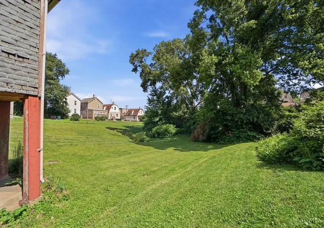 Photo 3 of Single family home for sale at 1616 Brewster Ave, Cincinnati, OH 45207 | MLS# 1885363 | Listing updated on 2026-10-27