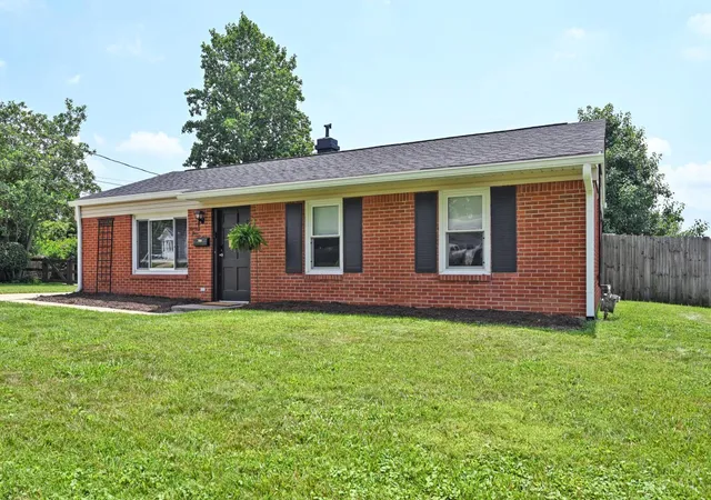 2nd image of 73 Miamiview Dr, Loveland, OH 45140 | MLS# 1885354