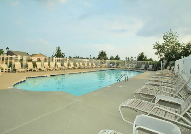 2nd image of 6953 Gentry Ln, Mason, OH 45040