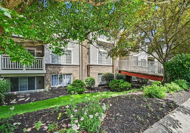 Homes for sale in Colerain Twp, OH | 9901 Regatta Dr #105, Colerain Twp, OH 45252 | MLS# 1885324
