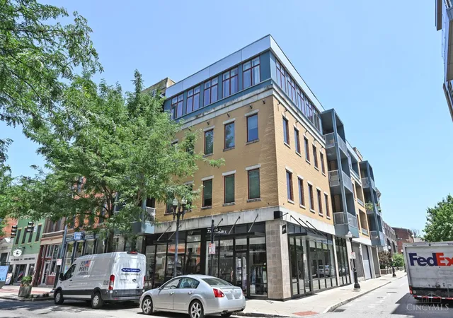 2nd image of 1326 Vine St #B, Cincinnati, OH 45202 | MLS# 1885319
