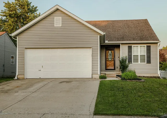 1st image of 942 Pheasant Run Dr, Trenton, OH 45067 | MLS# 1885387