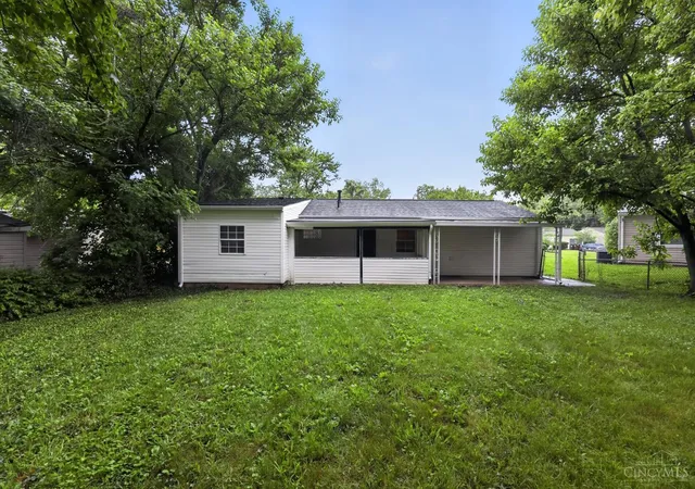 Homes for sale in Colerain Twp, OH | 9670 Loralinda Dr, Colerain Twp, OH 45251 | MLS# 1882002