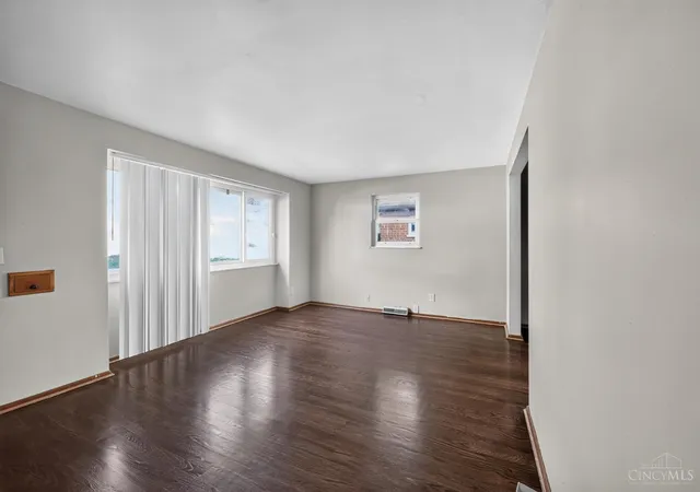 3rd image of 6633 Daly Rd, Cincinnati, OH 45224 | MLS# 1882412