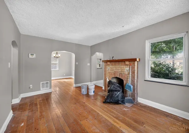 4th image of 3315 Queen City Ave, Cincinnati, OH 45238 | MLS# 1883716