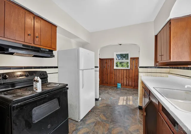 Photo 3 of Single family home for sale at 3315 Queen City Ave, Cincinnati, OH 45238 | MLS# 1883716 | Listing updated on 2026-10-08