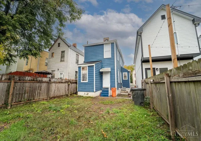 Homes for sale in Cincinnati, OH | 1619 Powers, Cincinnati, OH 45223 | MLS# 1885443