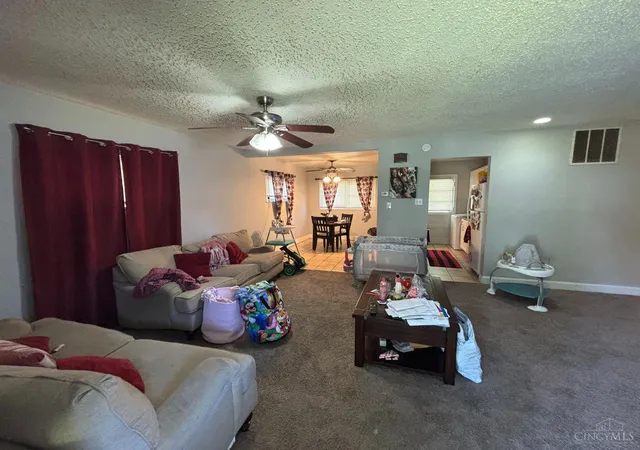 Homes for sale in Colerain Twp, OH | 3118 Lapland Dr, Colerain Twp, OH 45239 | MLS# 1884953