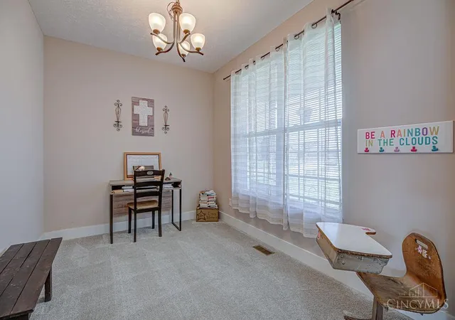 4th image of 318 Brampton Pl, Trenton, OH 45067 | MLS# 1885449