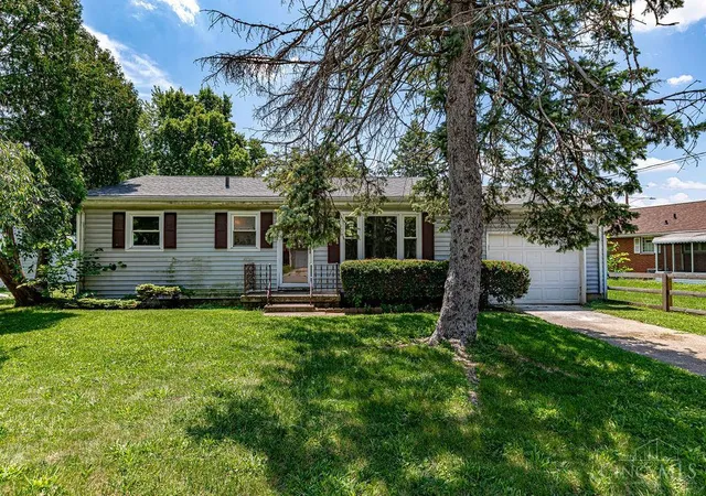Homes for sale in Middletown, OH | 3304 Goldman Ave, Middletown, OH 45044 | MLS# 1885451